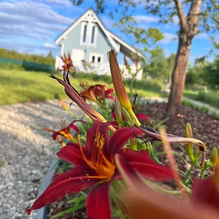 świata - Domek Ze Zjeżdżalnią Hotel *