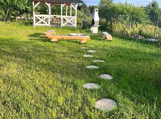 Hotel świata - Domek Ze Zjeżdżalnią Joniec